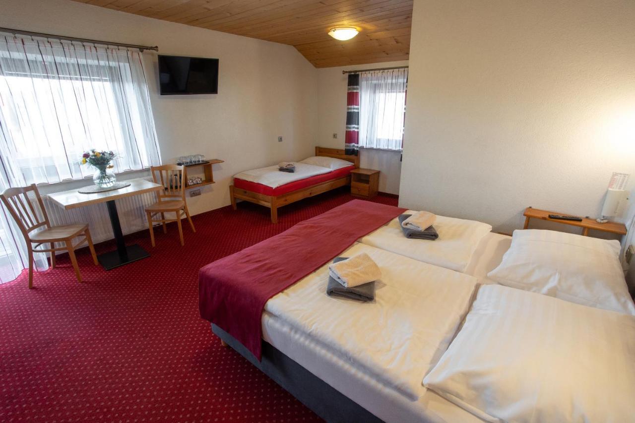 Wellness & Restaurant U Fandy Hotel Lhotka Kültér fotó