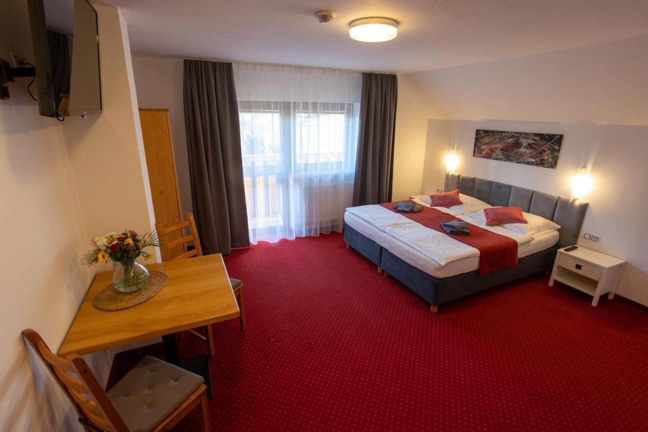 Wellness & Restaurant U Fandy Hotel Lhotka Kültér fotó