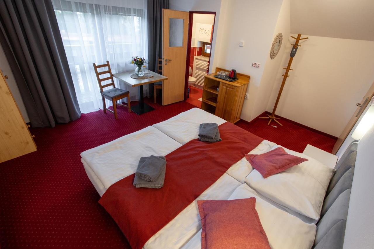 Wellness & Restaurant U Fandy Hotel Lhotka Kültér fotó
