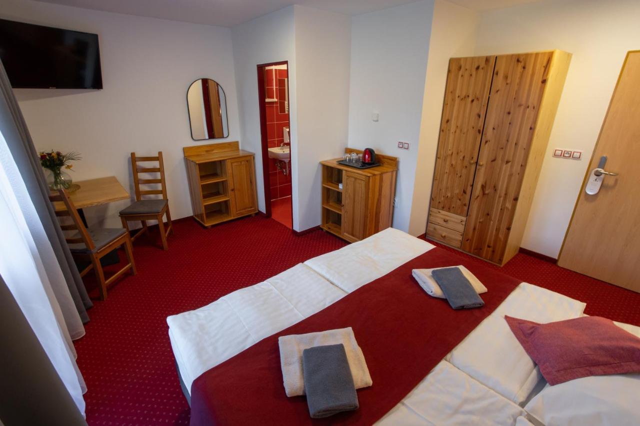 Wellness & Restaurant U Fandy Hotel Lhotka Kültér fotó