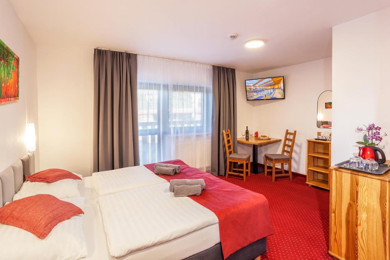 Wellness & Restaurant U Fandy Hotel Lhotka Kültér fotó