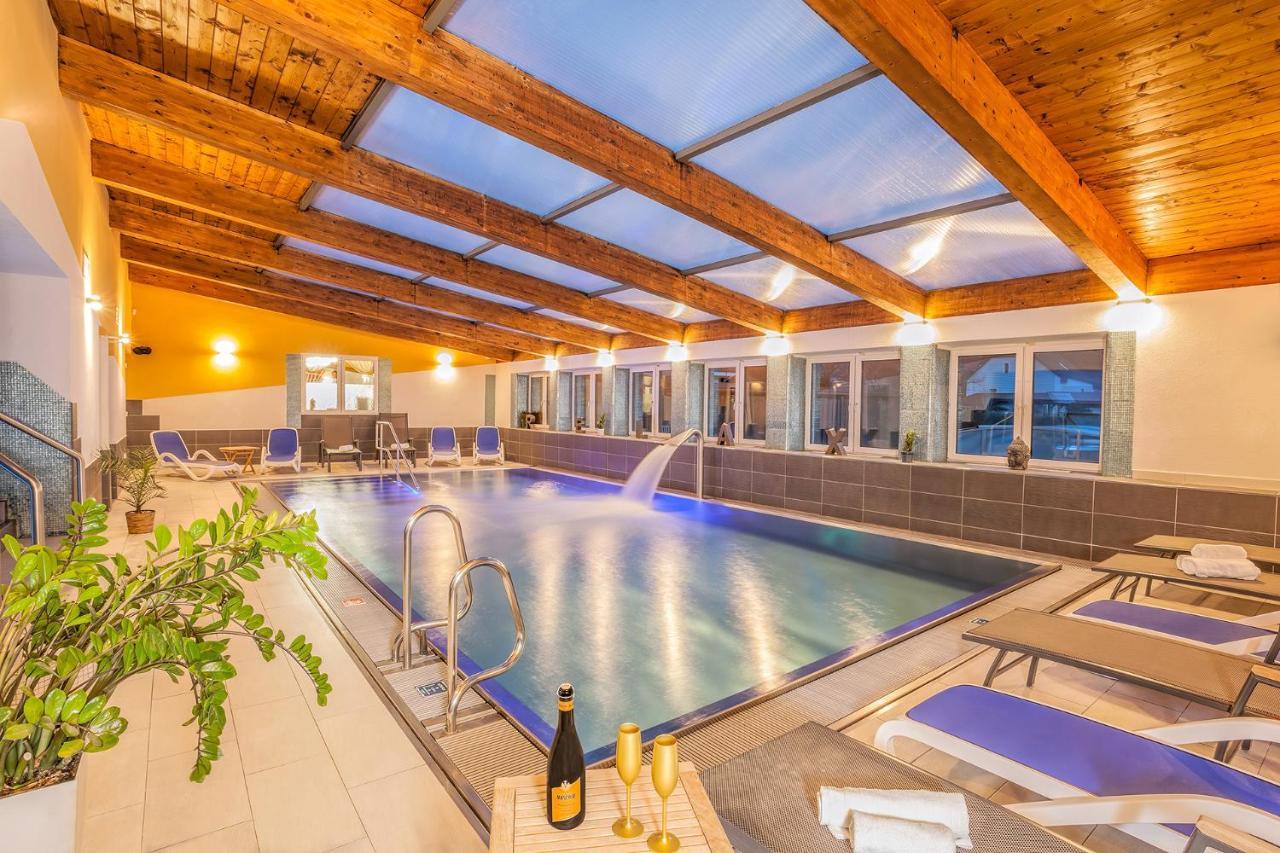 Wellness & Restaurant U Fandy Hotel Lhotka Kültér fotó